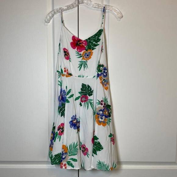 Old Navy Sundress Bundle Slip On Casual Summer Dresses Mini Black White Floral - Picture 4 of 15